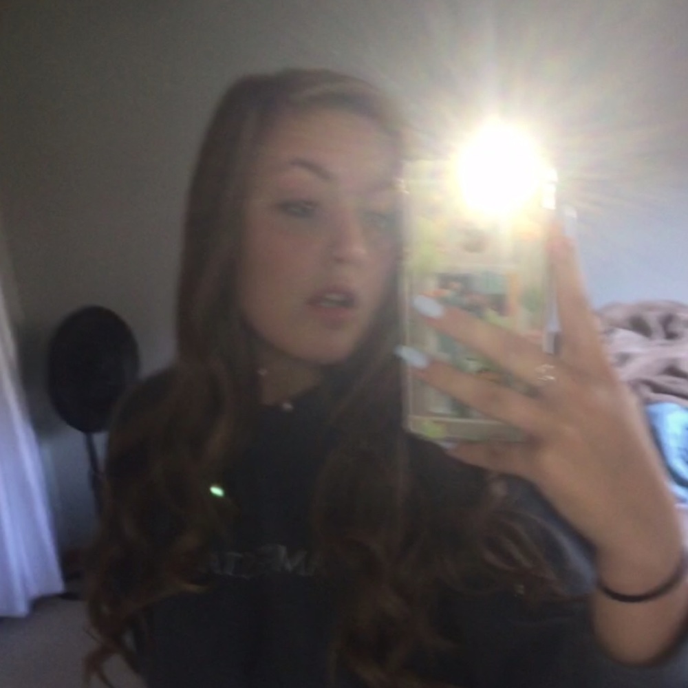 Meet your Posher, Ashley